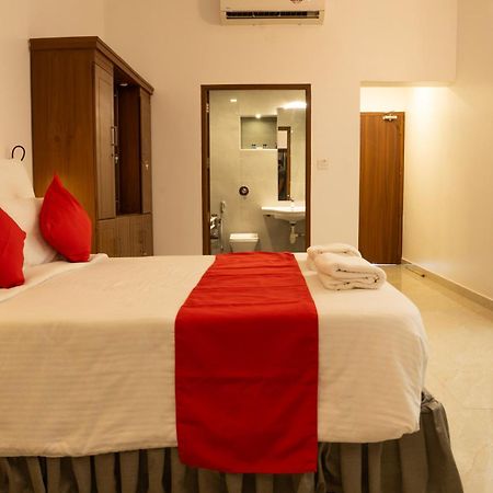 Alleppey Holiday Beach Resort Alappuzha Extérieur photo