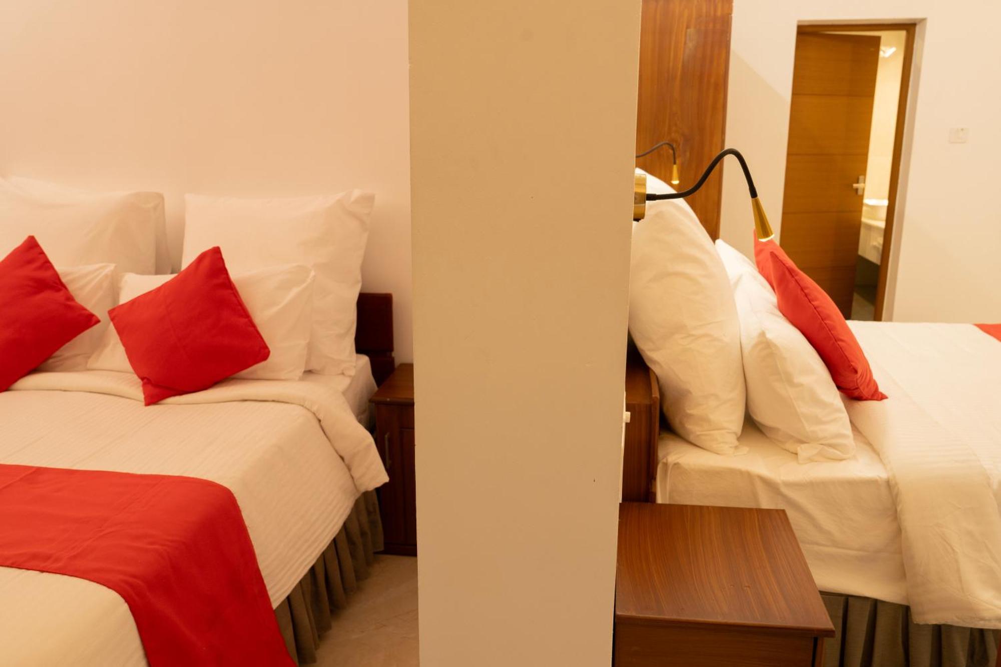 Alleppey Holiday Beach Resort Alappuzha Extérieur photo