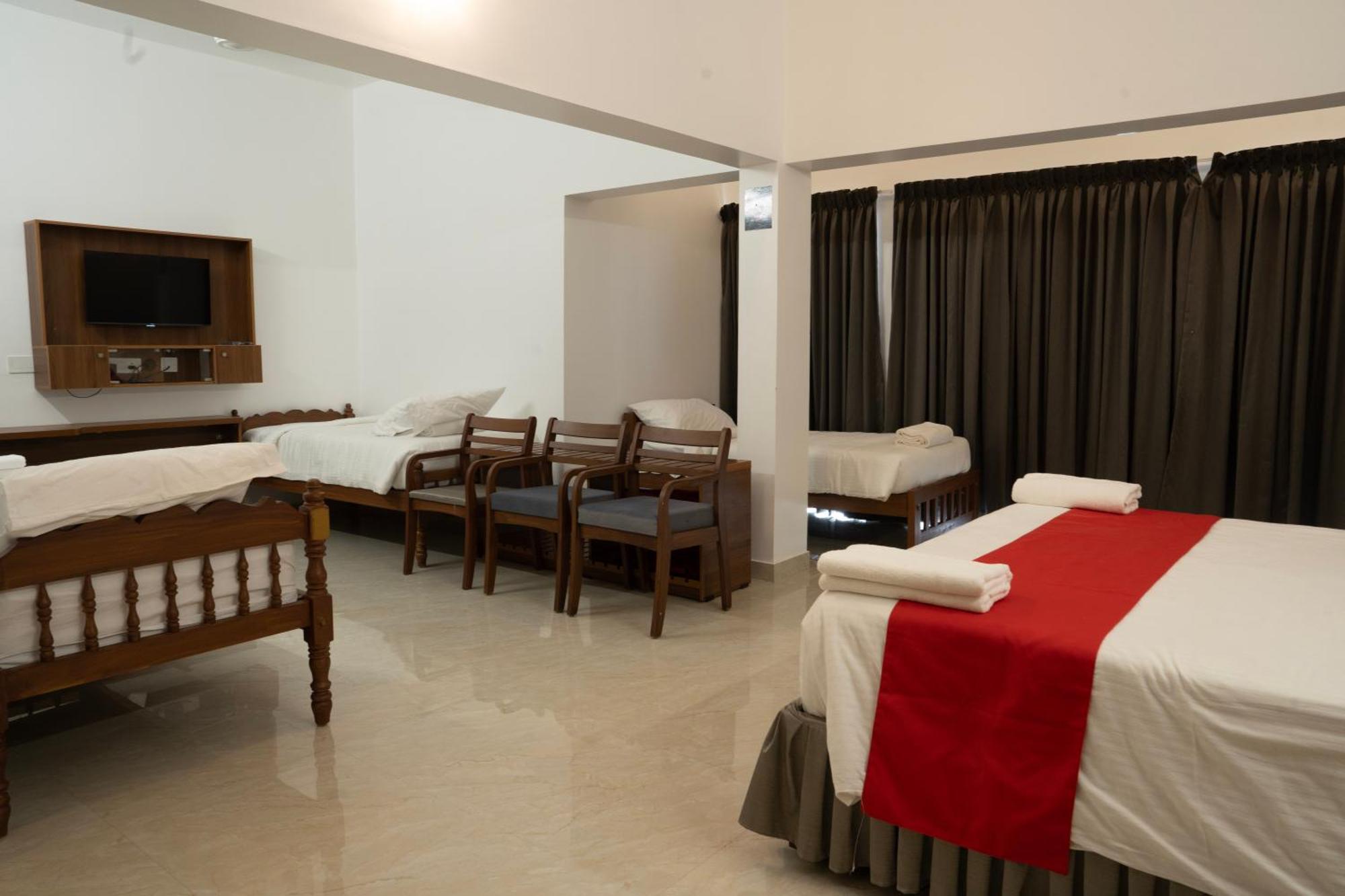 Alleppey Holiday Beach Resort Alappuzha Extérieur photo