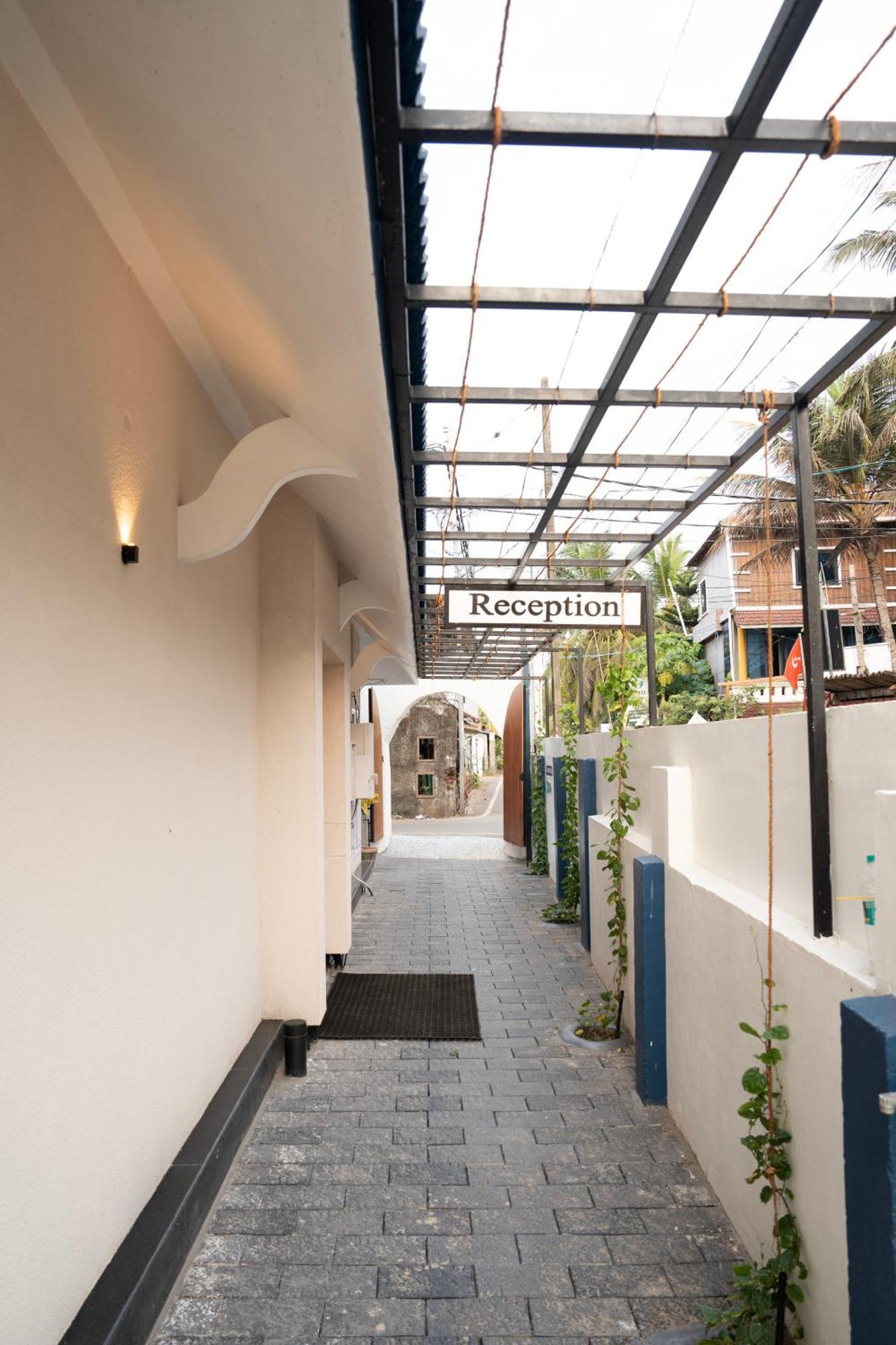 Alleppey Holiday Beach Resort Alappuzha Extérieur photo