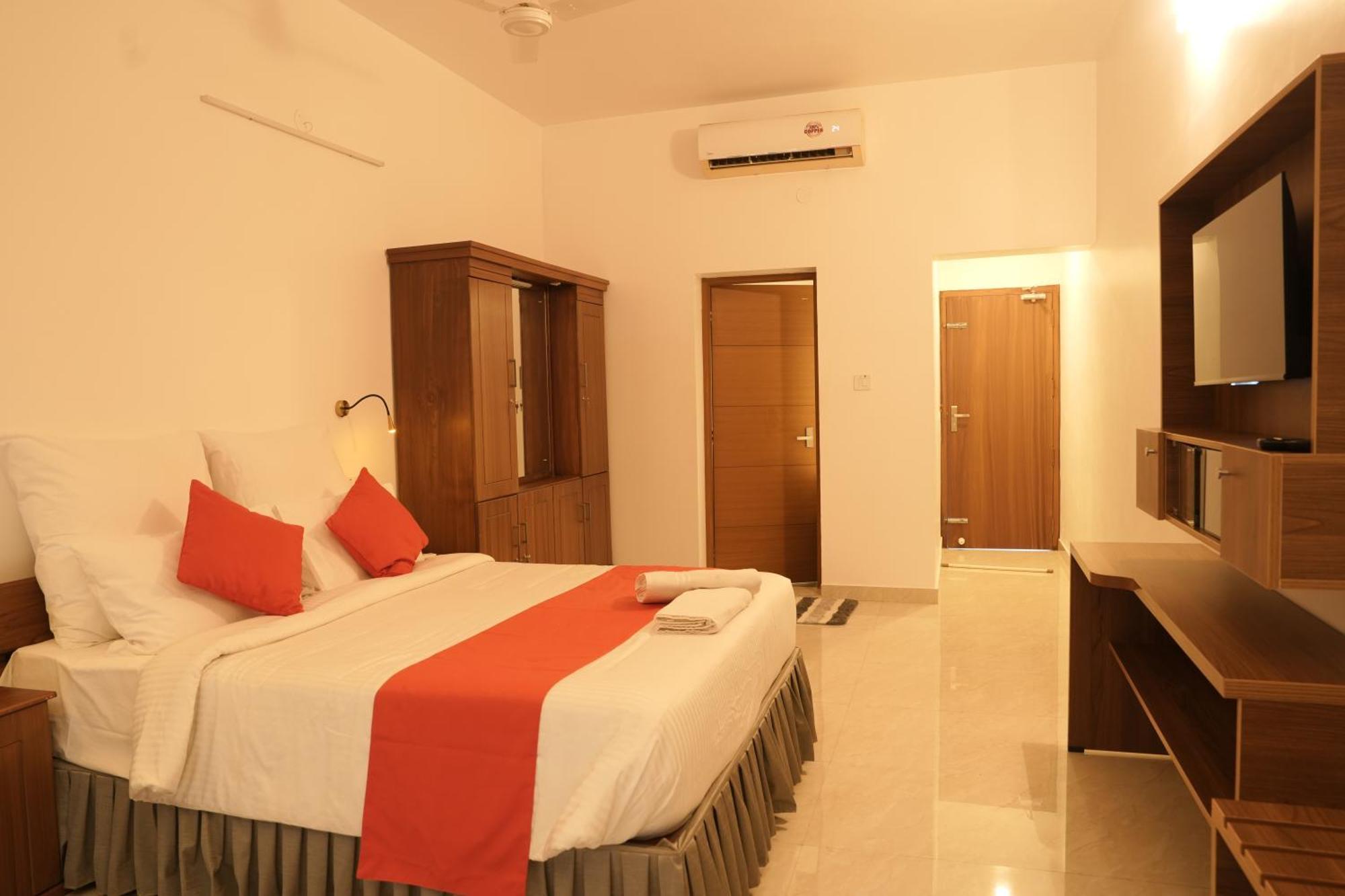 Alleppey Holiday Beach Resort Alappuzha Extérieur photo